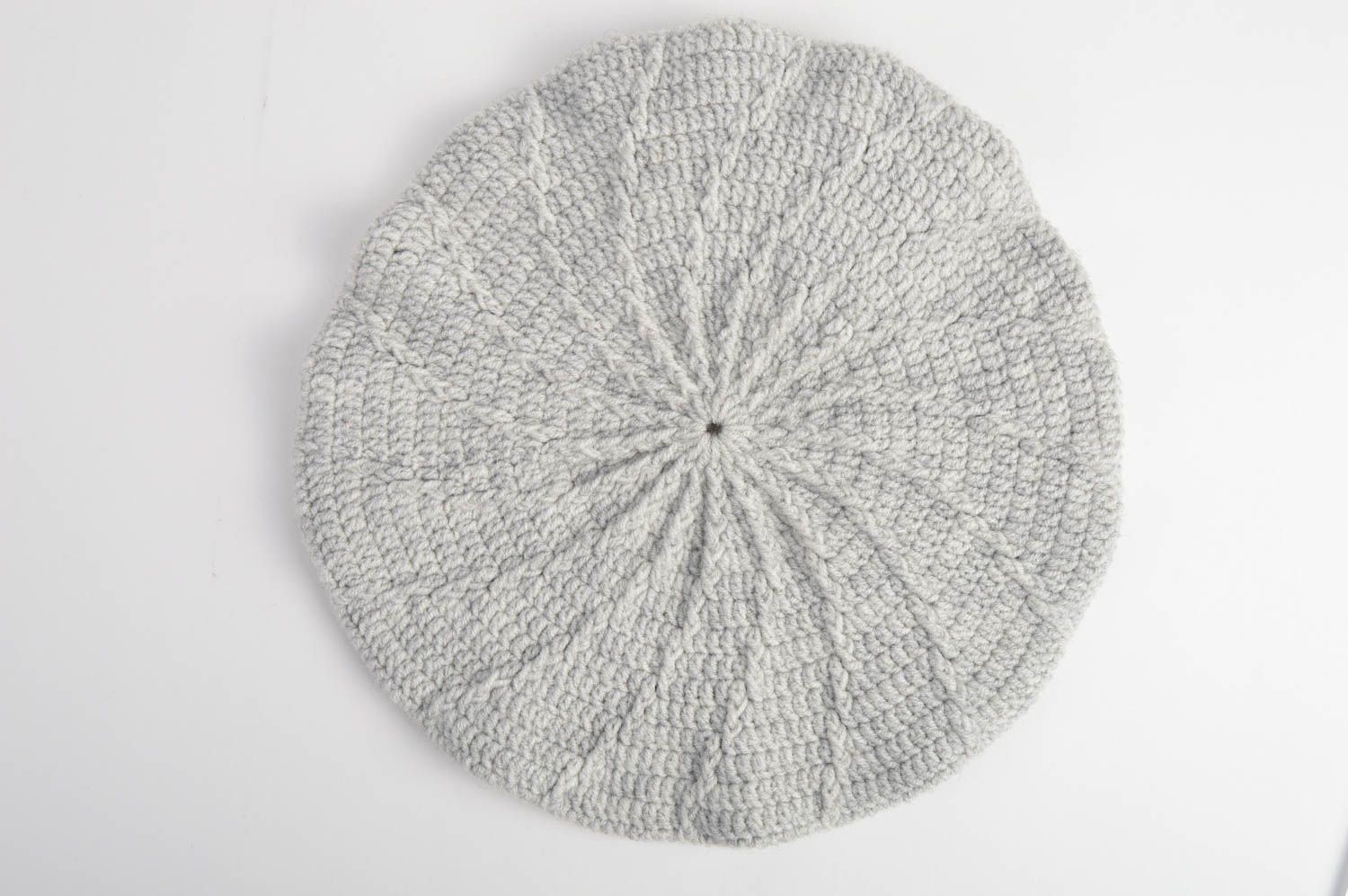 Bonnet tricot Béret fille fait main laine gris tricoté Vêtement femme design photo 3