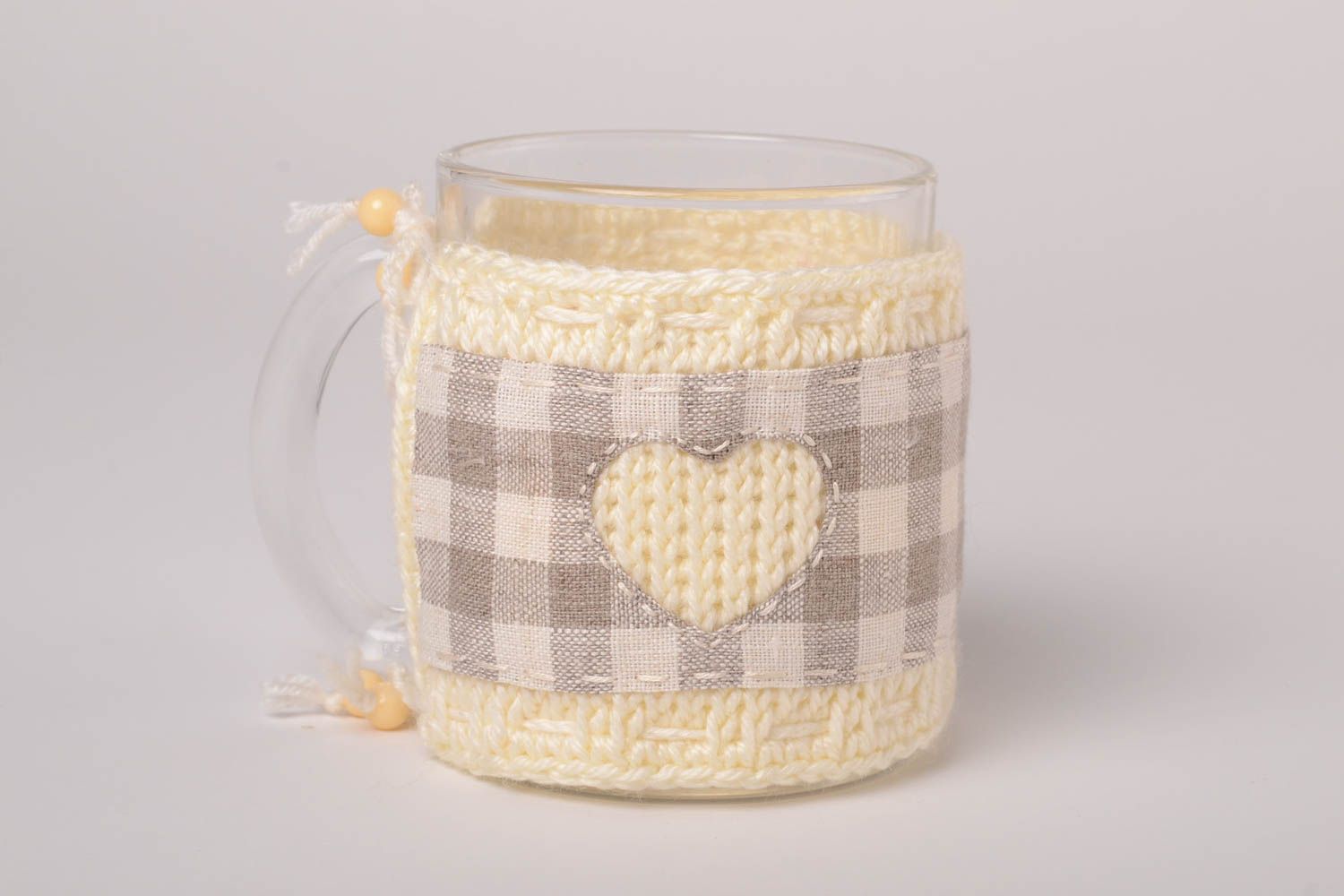 Cache-mug tricot fait main Couvre-mug design avec coeurs Accessoire original photo 1