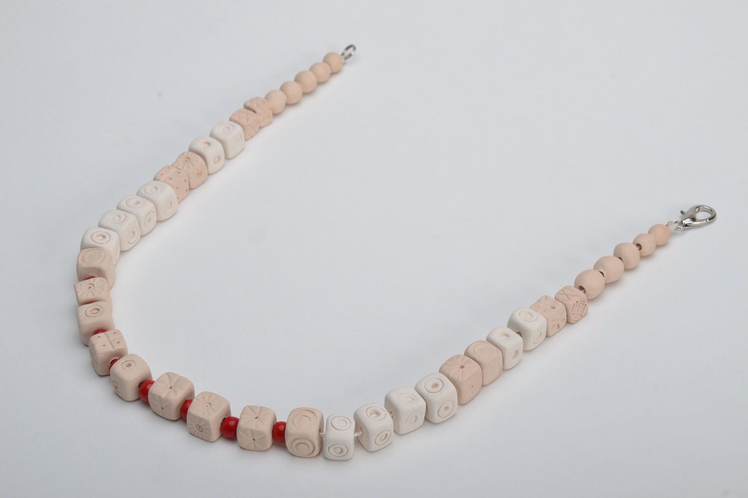 Clay white necklace photo 4
