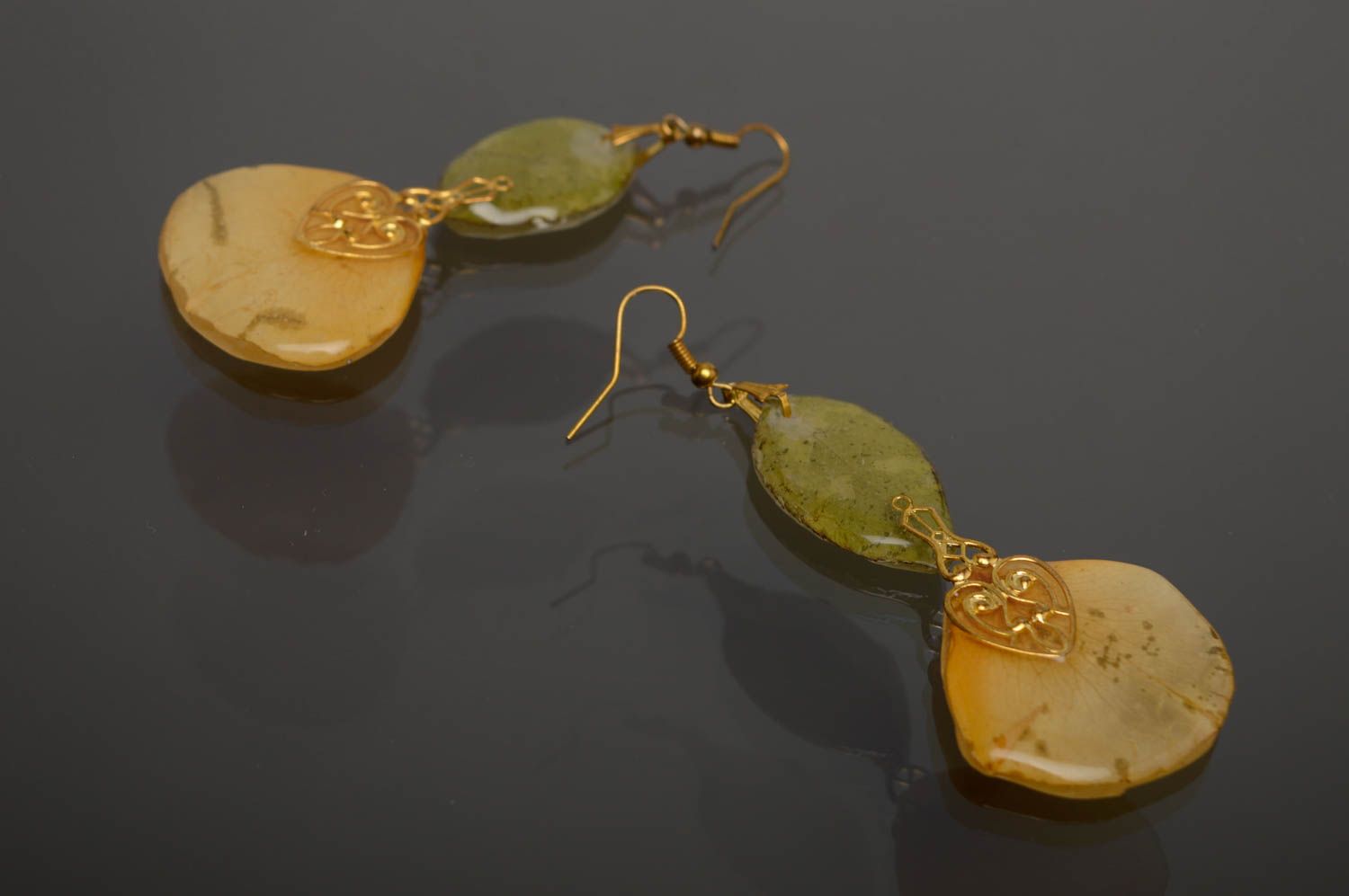Designer dangle earrings with real leaves and petals photo 1