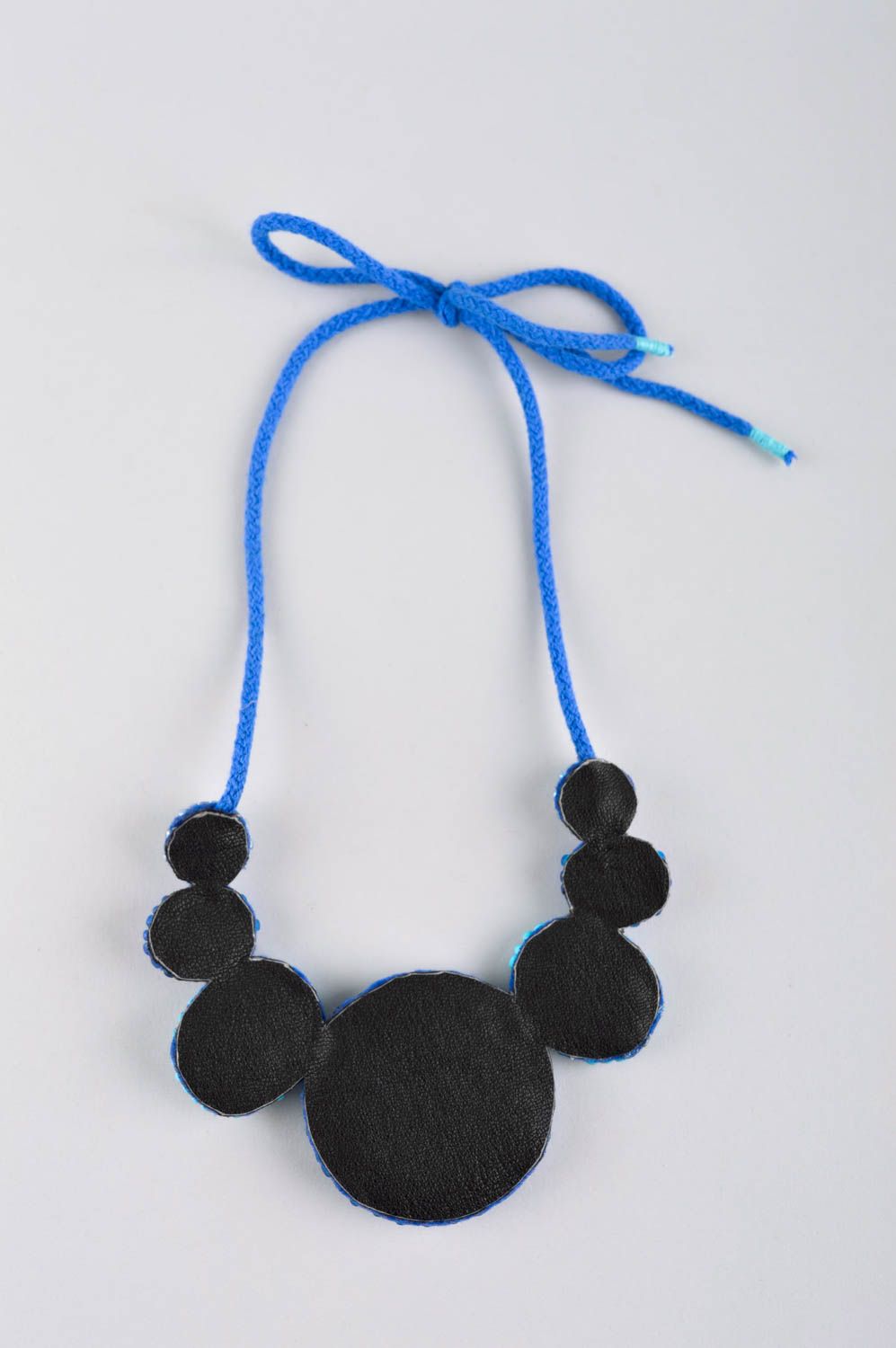 Collar original con abalorios azules bisutería artesanal regalo para mujer foto 4