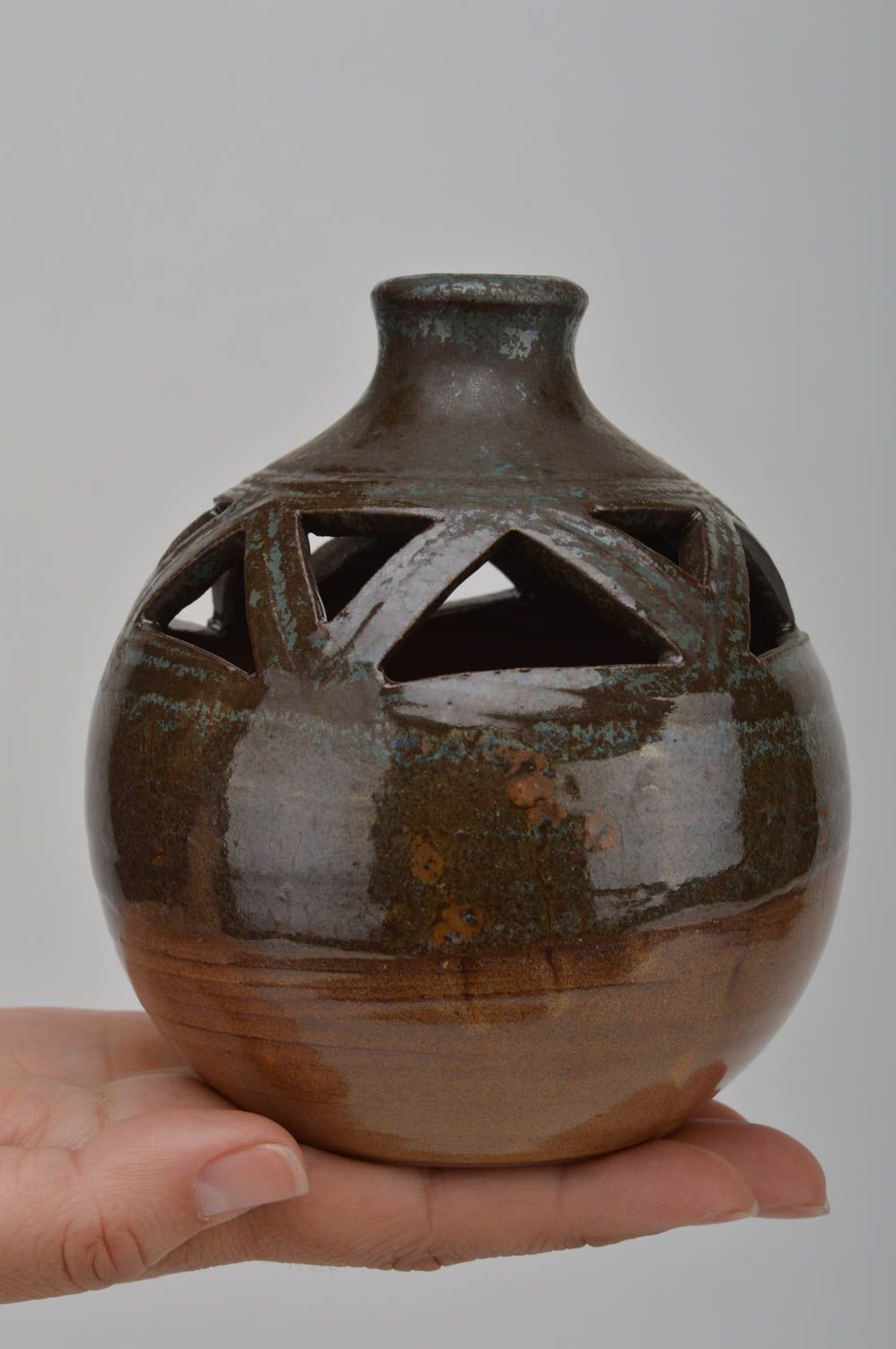 Vase en argile rond ajouré de table décor original de style ethnique fait main photo 3