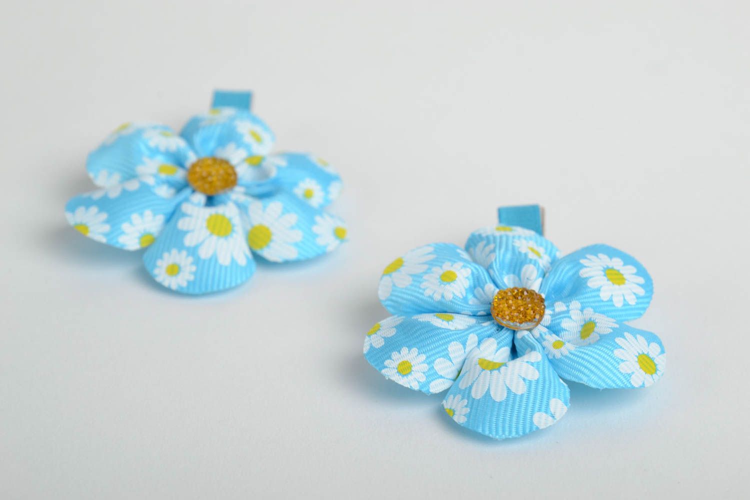Set of 2 homemade hair clips with blue satin ribbon flowers with pattern photo 4