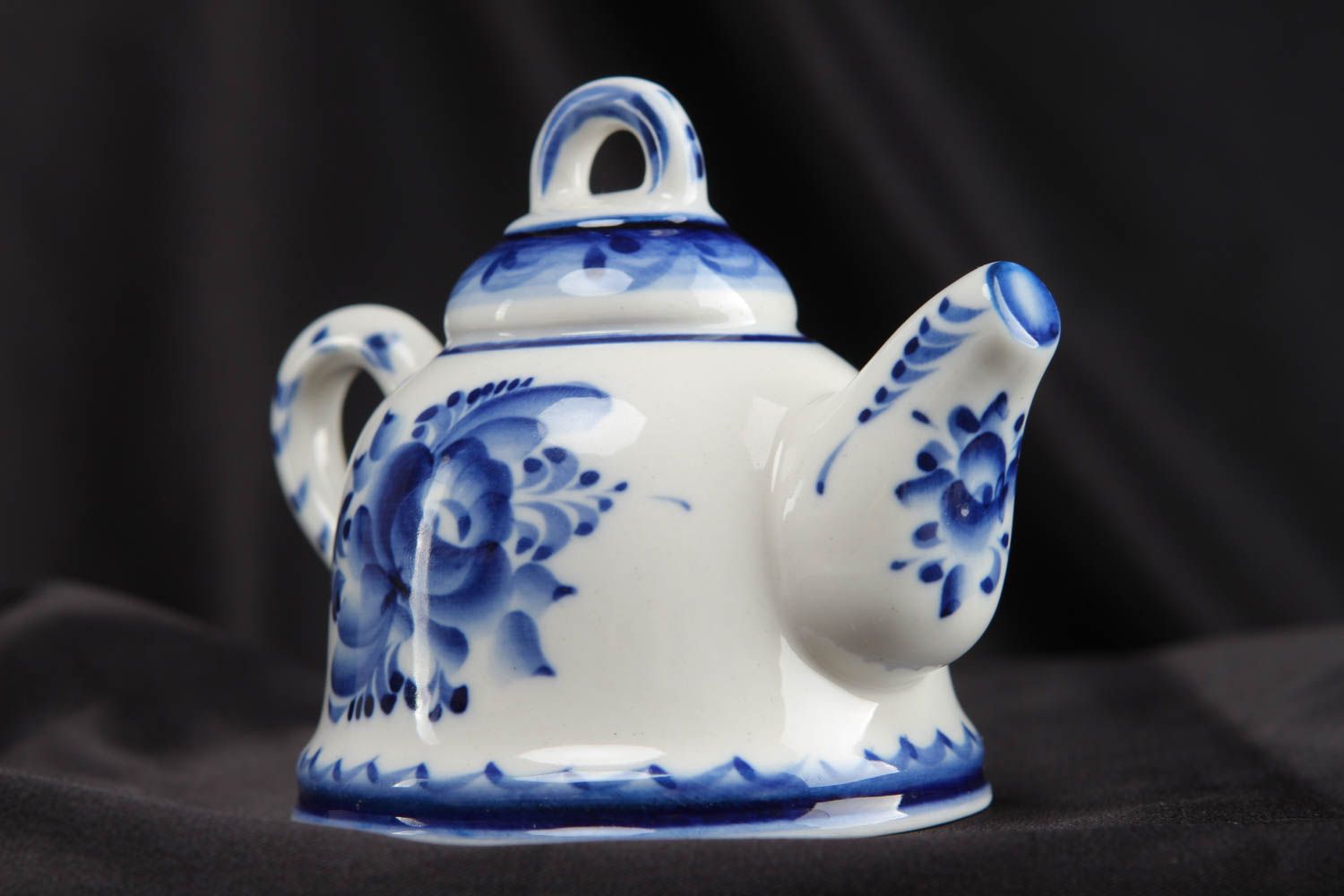 Gzhel porcelain bell in the shape of teapot photo 5