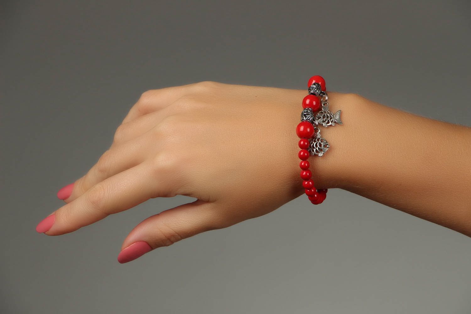 Bracelet with natural coral stone photo 5