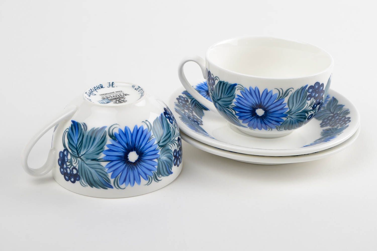 Set of Russian floral style white and blue coffee cups with handles and saucers photo 3