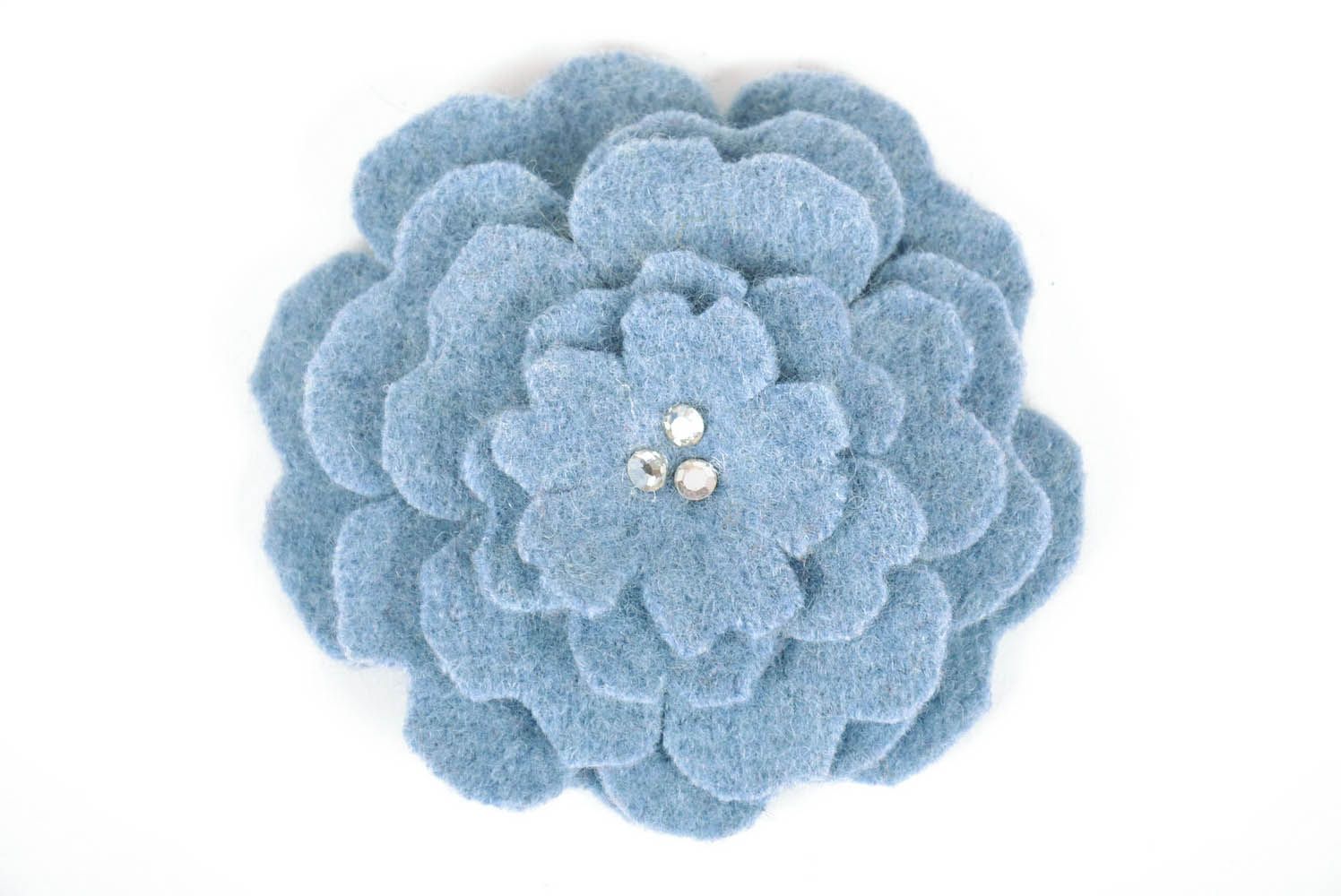 Broche en laine Fleur bleu clair  photo 2