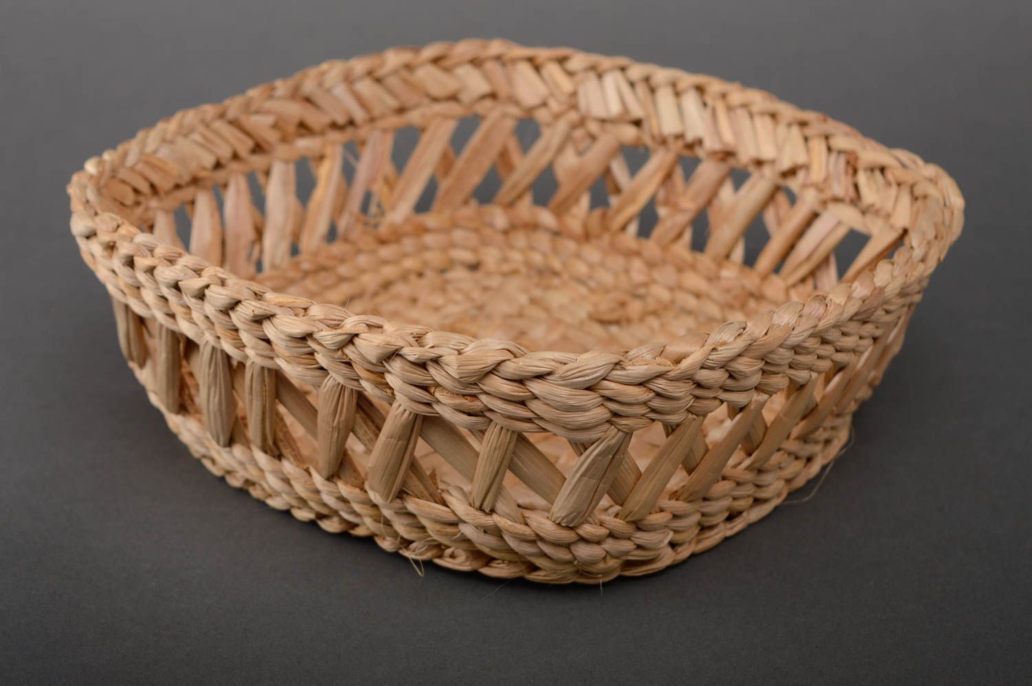 Small woven bread basket for kitchen photo 2