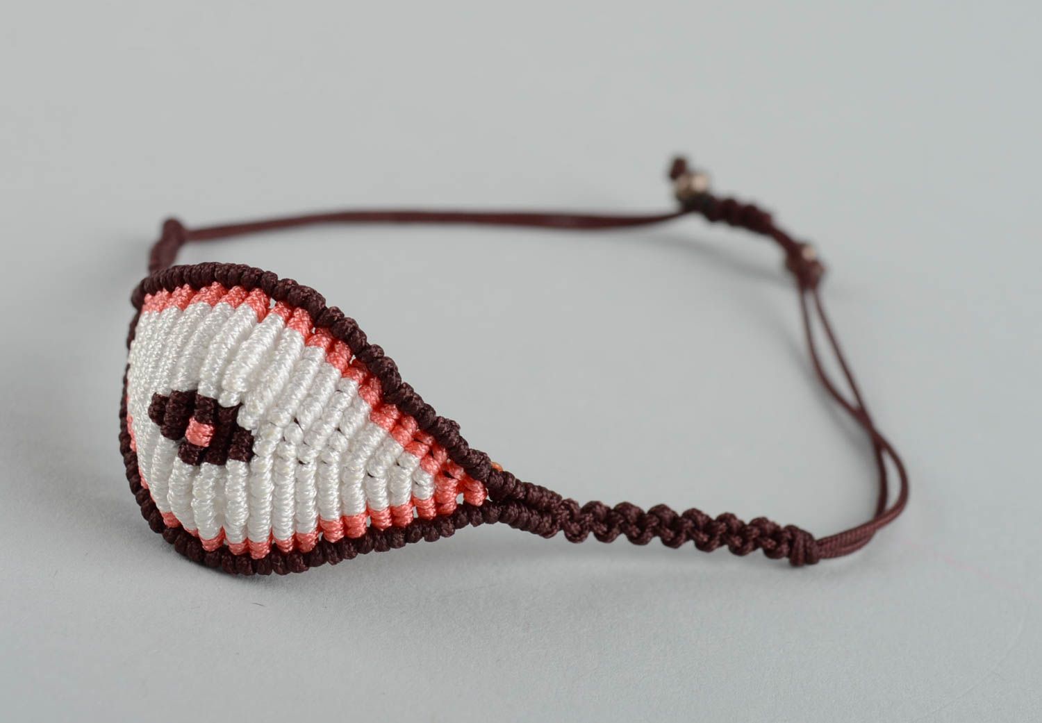 Bracelet textile Bijou fait main en fils de nylon design Accessoire femme photo 2
