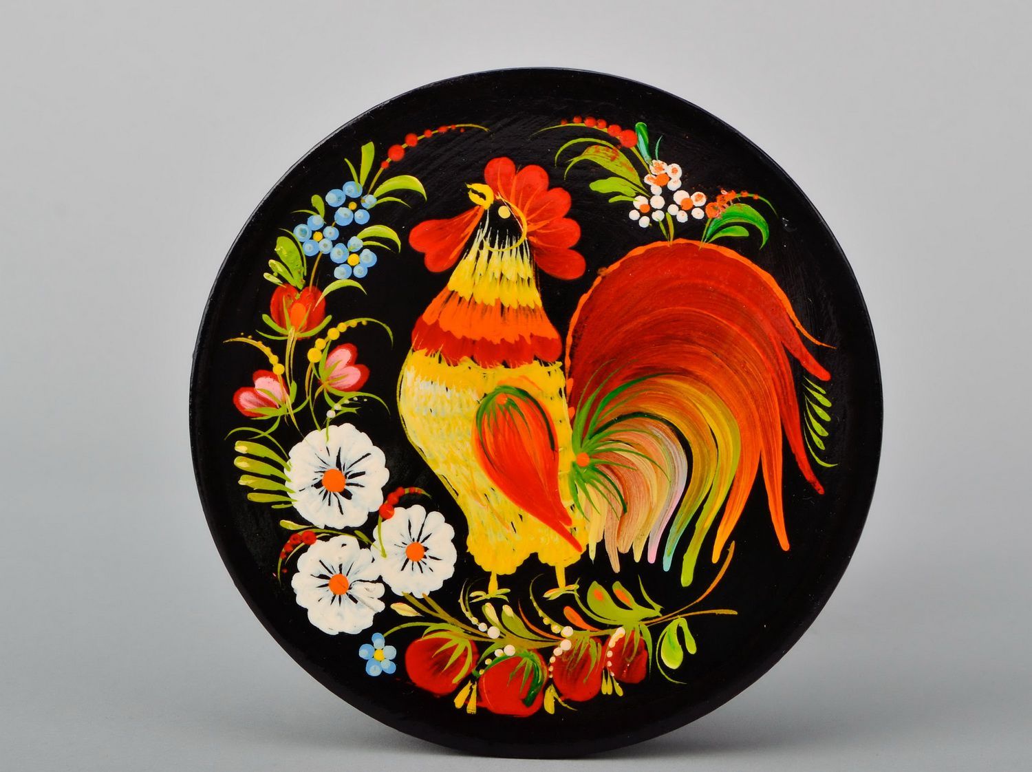 Decorative wooden plate with painting photo 3
