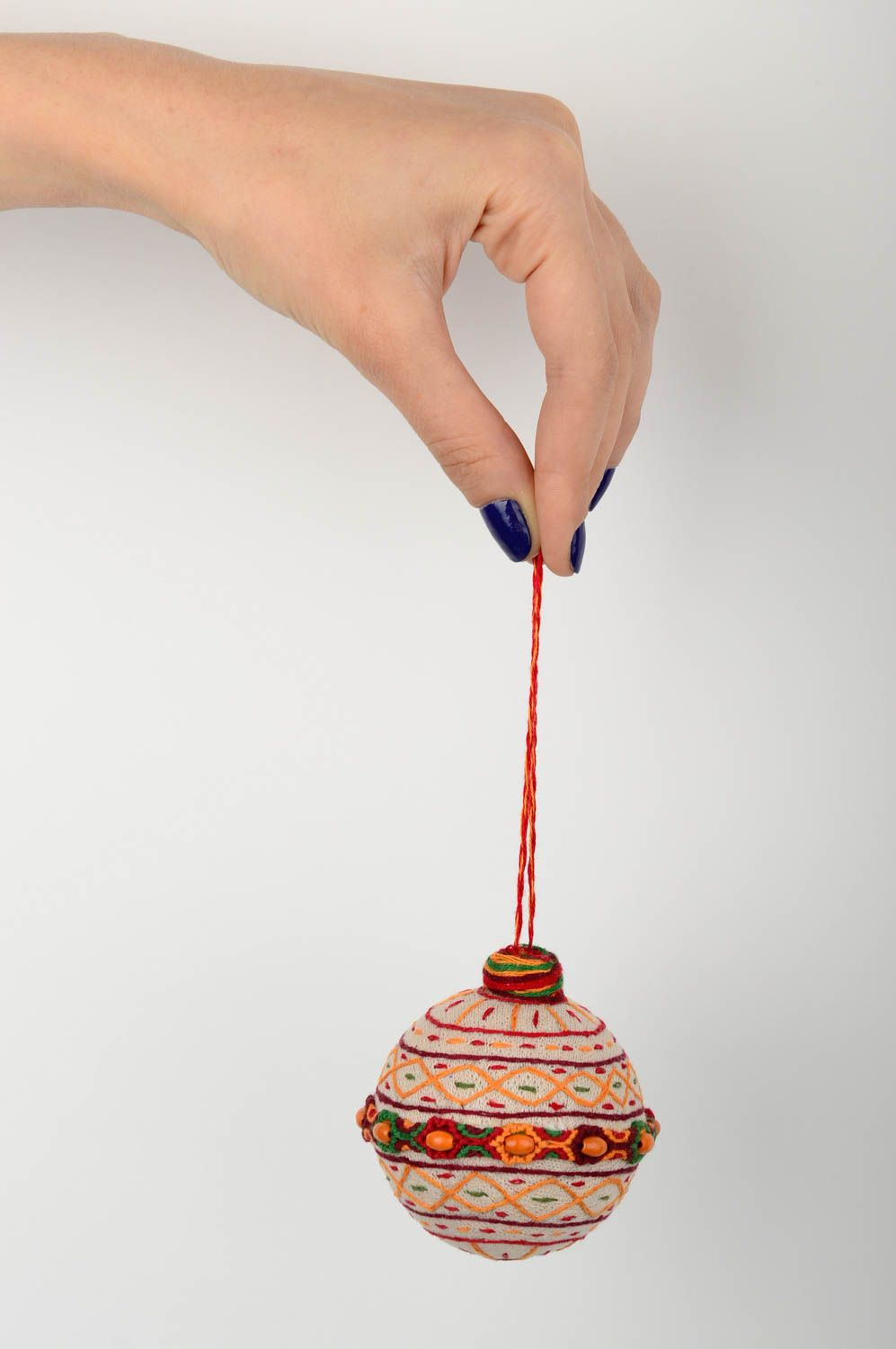 Елочная игрушка ручной работы новогодний шар пластиковый новогоднее украшение фото 5