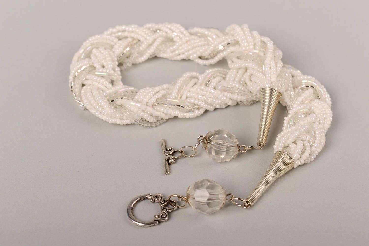 Ожерелье из бисера украшение ручной работы колье из бисера белое красивое фото 2