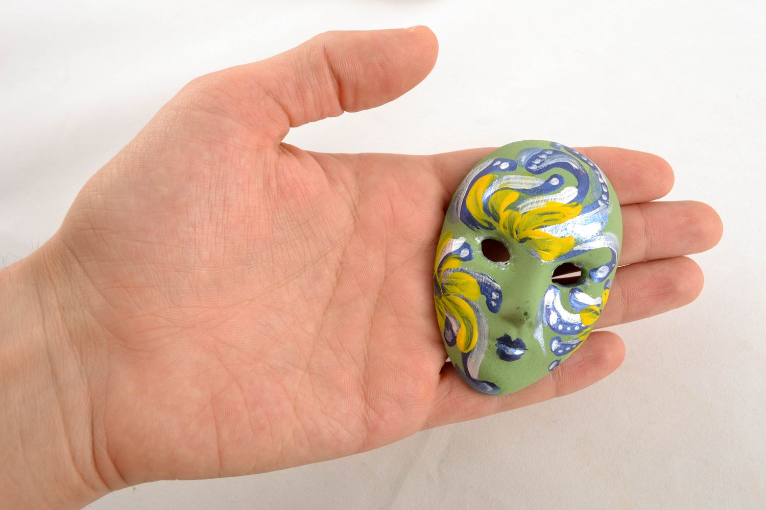 Bright painted clay wall pendant mask photo 1