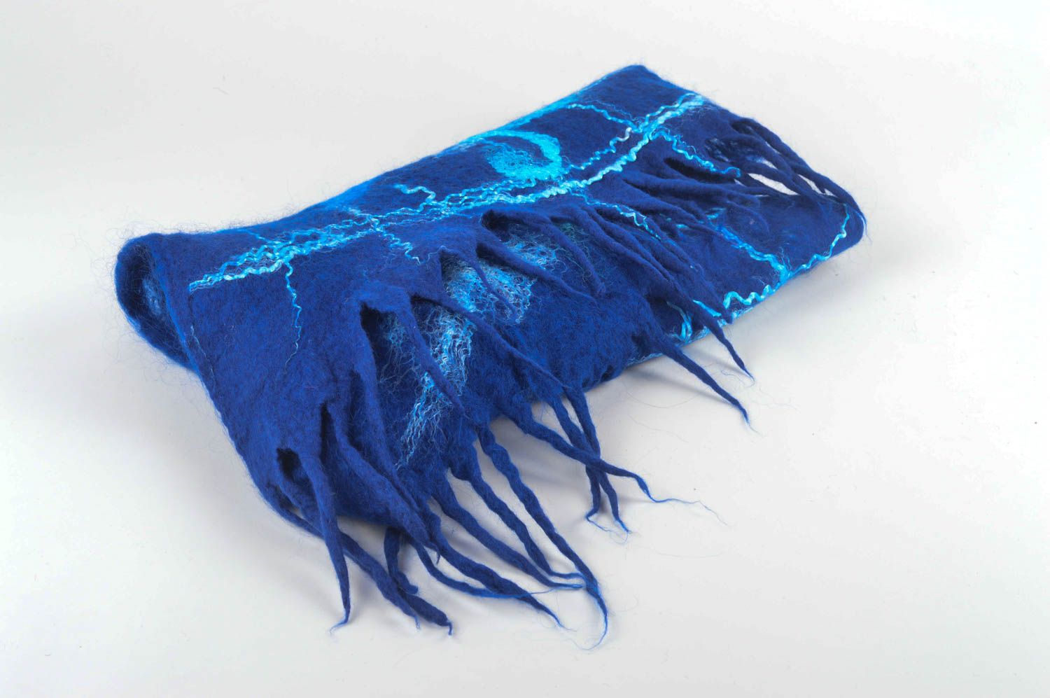 Женский шарф ручной работы шарф из шерсти сине-голубой красивый валяный шарф фото 2