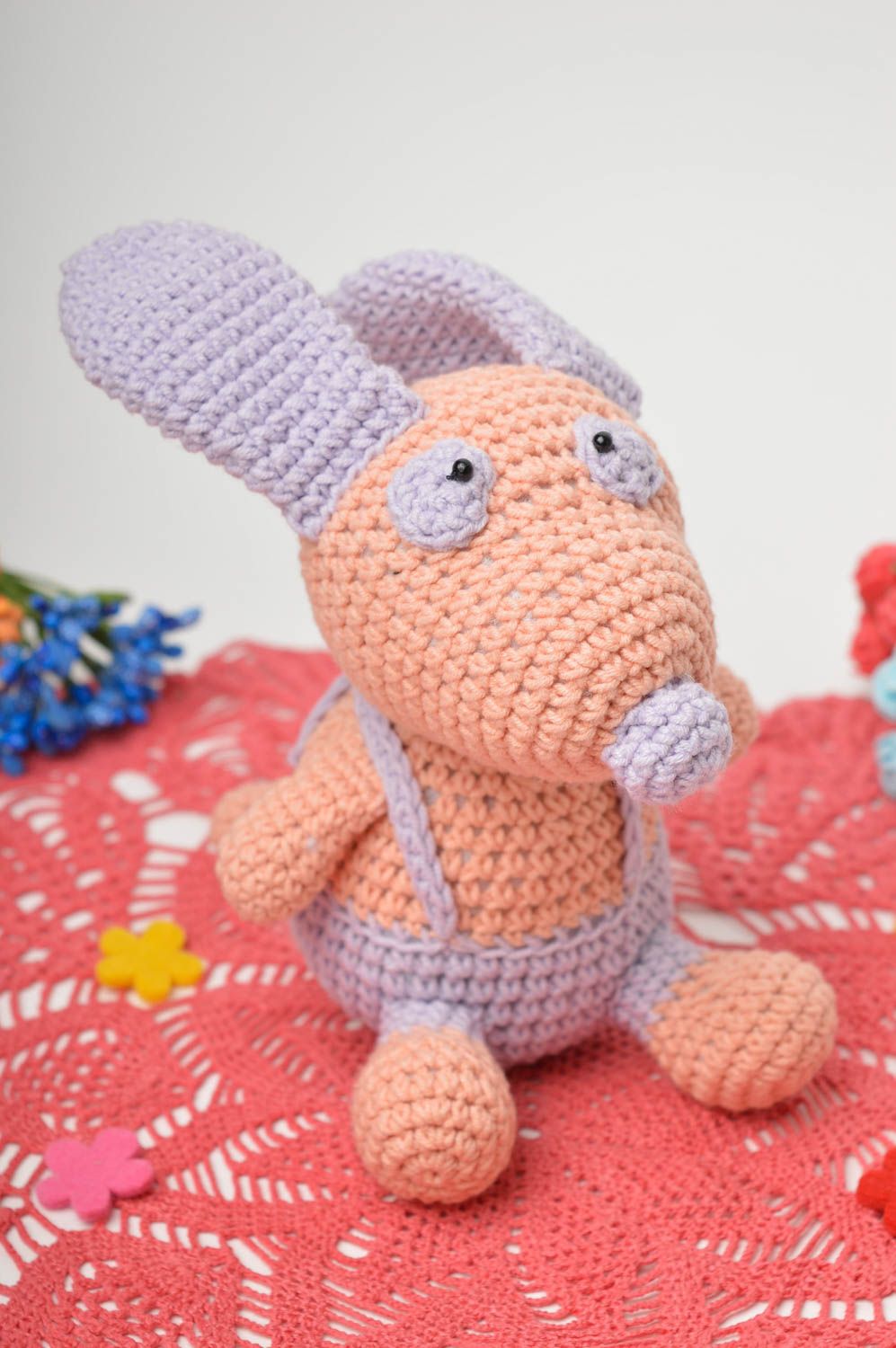 Peluche Souris tricotée faite main rose-mauve fils acryliques Cadeau enfant photo 1