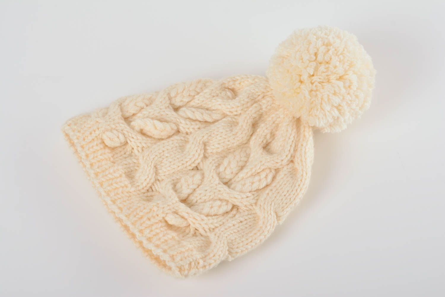 Bonnet d'hiver tricoté en laine à motif couleur de lait fait main pour femme photo 2