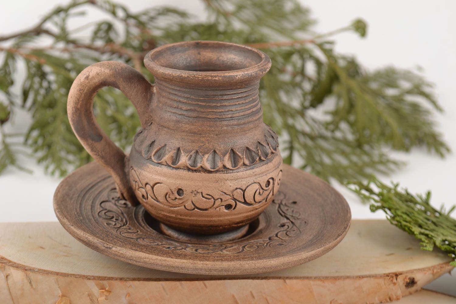 Глиняная чашка с блюдцем с узорами обработанные серебром ручной работы на 100 мл фото 1