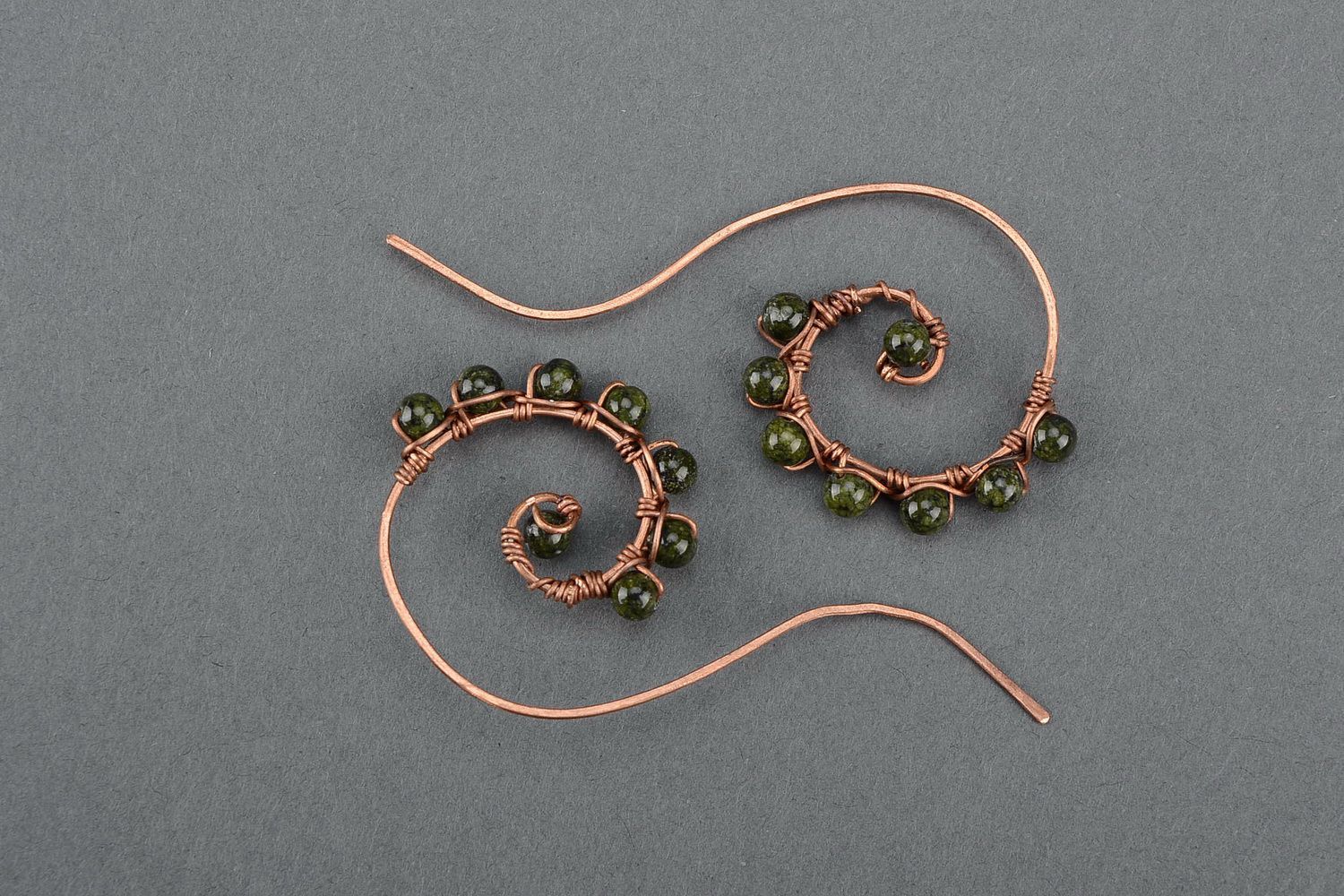 Eaarrings made of copper wire, stone - serpentine photo 4