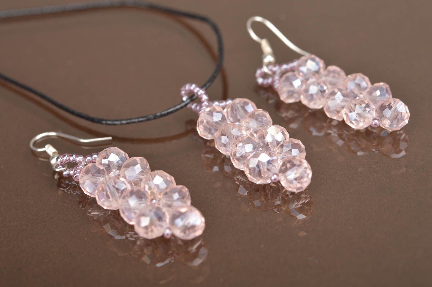 Glasperlen Schmuckset in Rosa handmade mit Kristallen Ohrringe und Anhänger  foto 2