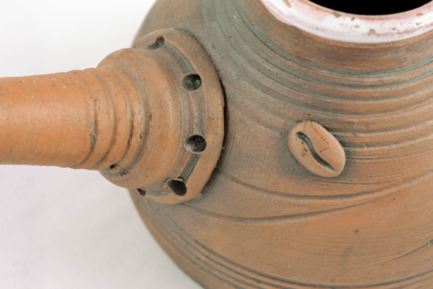 Турка ручной работы глиняная с узким горлышком  фото 3
