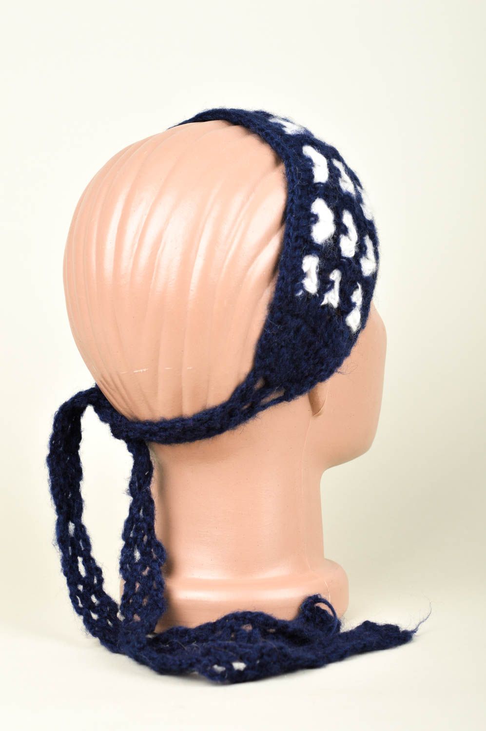 Bandeau Cache-oreilles fait main tricoté au crochet bleu foncé Accessoire enfant photo 3