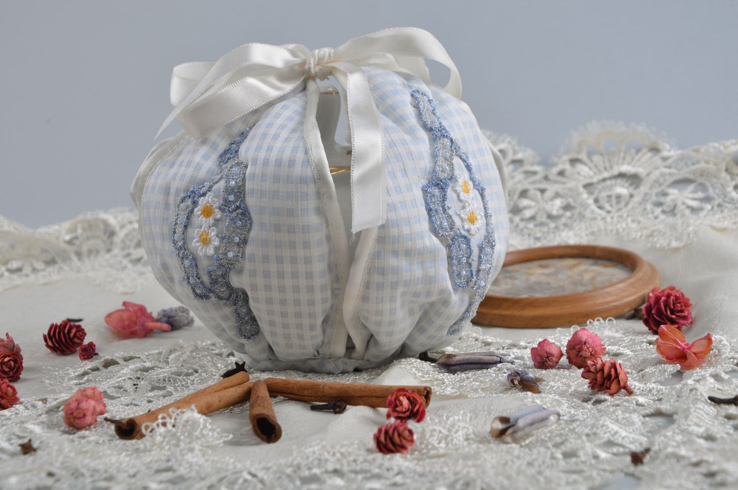 Homemade patchwork teapot cozy sewn of cotton fabric in tender color palette photo 4