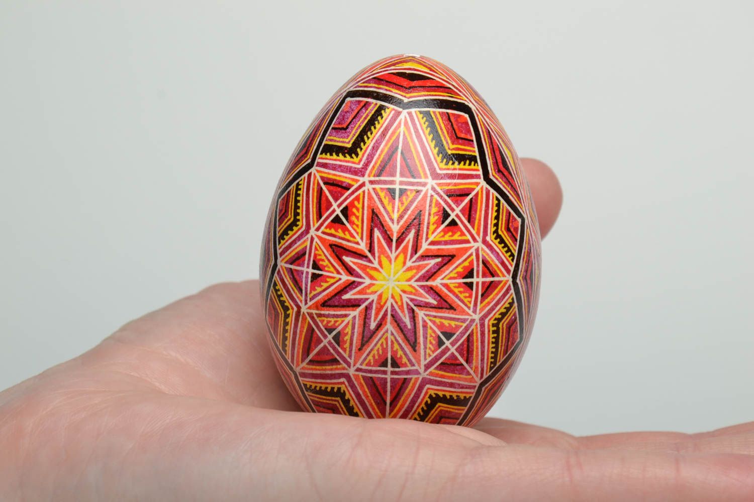 Huevo de Pascua artesanal pintado foto 5