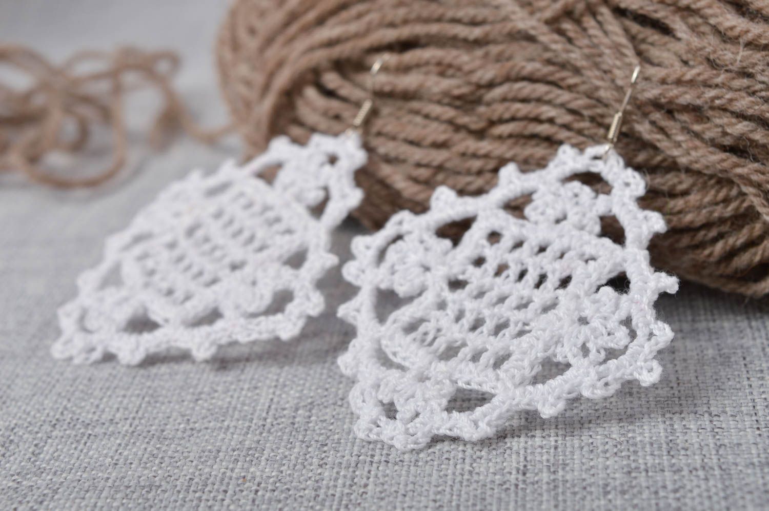 Pendientes a crochet hechos a mano bisutería tejida accesorio para mujer  foto 2