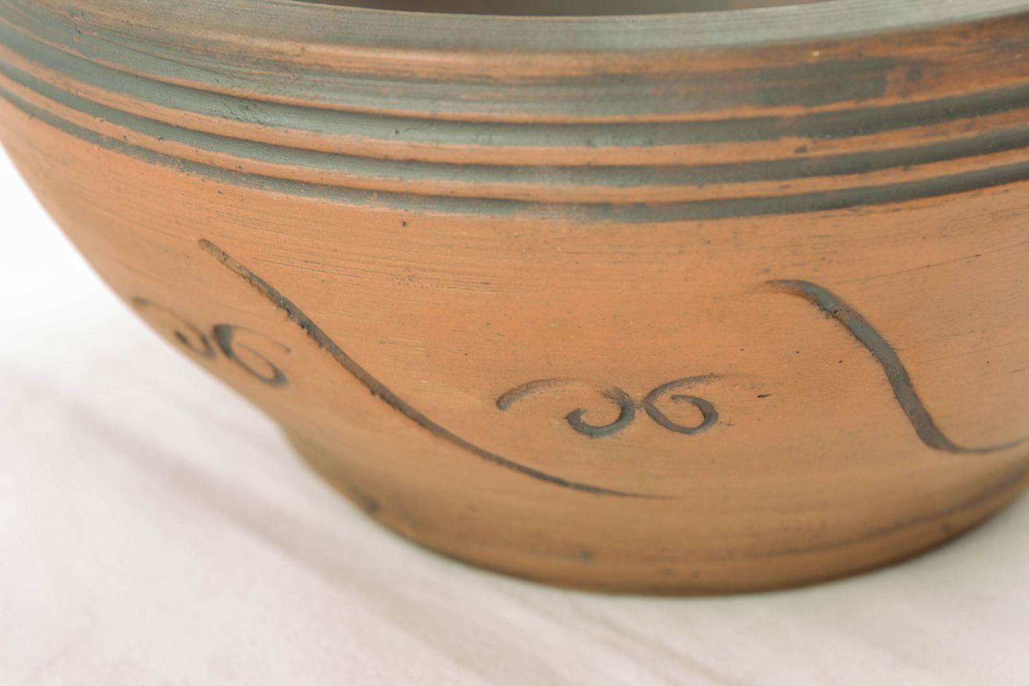 Handmade ceramic bowl kilned with milk photo 4