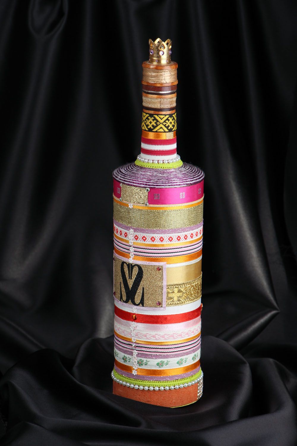 Botella decorativa cubierta con cuero foto 5