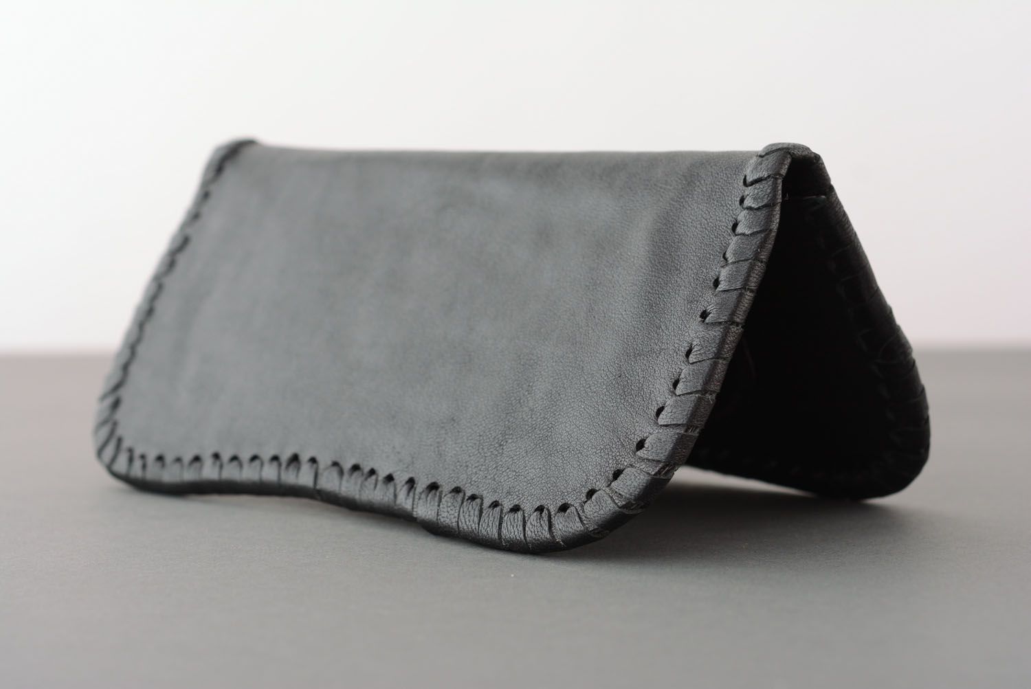 Schwarzes Portemonnaie aus Leder handmade foto 5