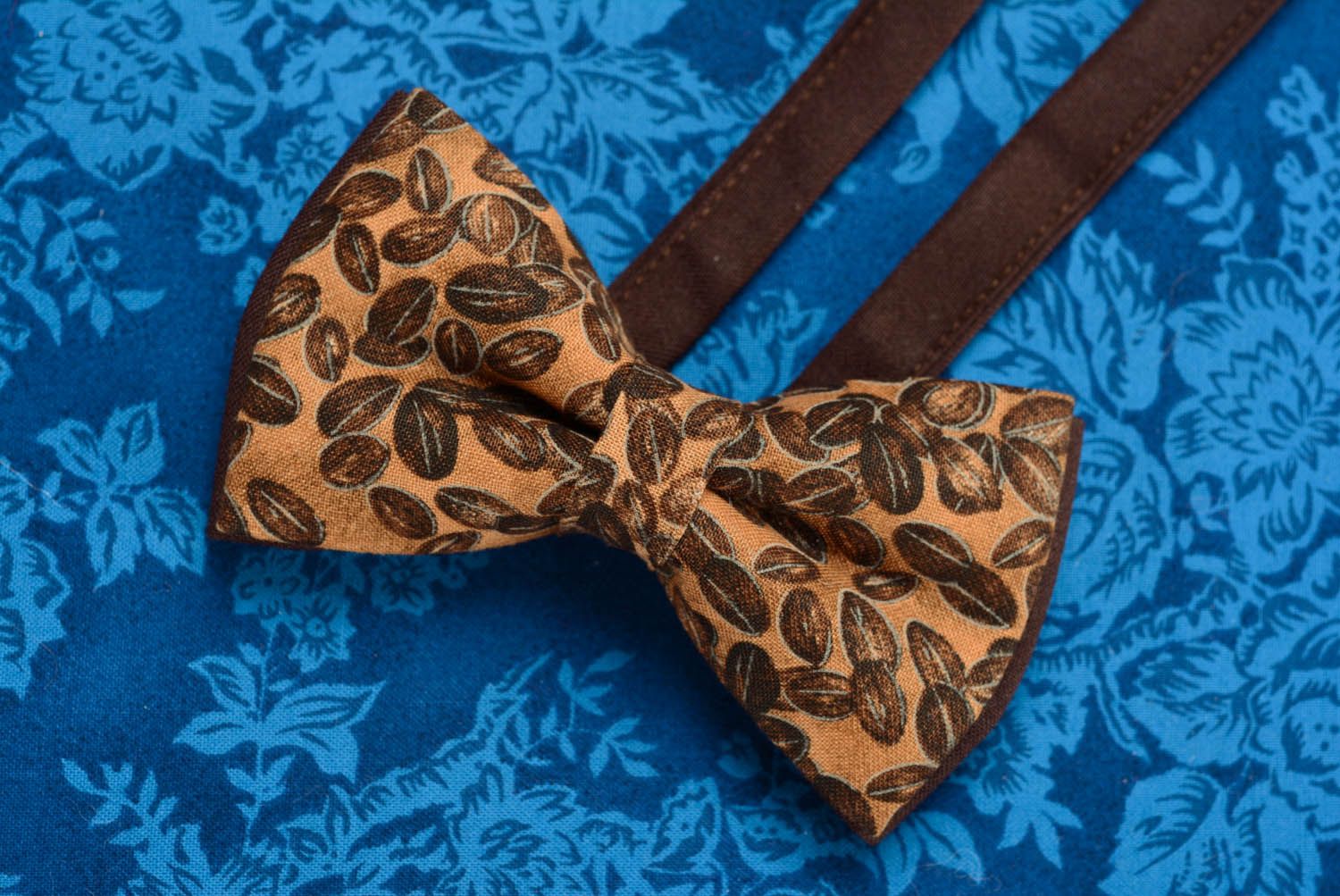 Gravata borboleta costurada de gabardine e algodão Café foto 3