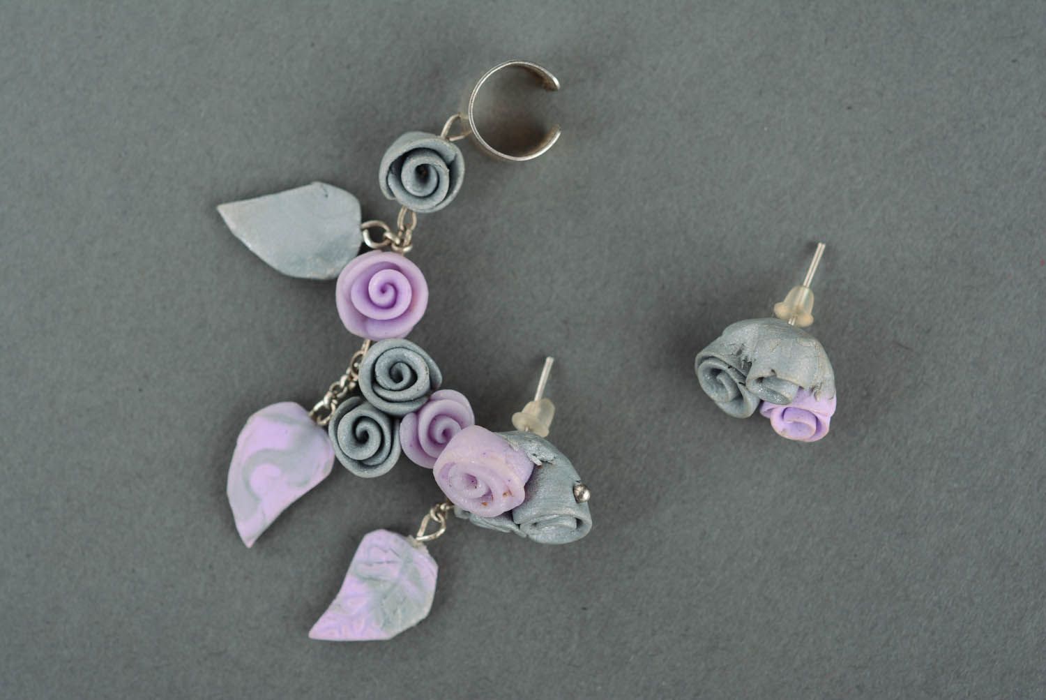 Cuff earrings of pastel shades photo 2