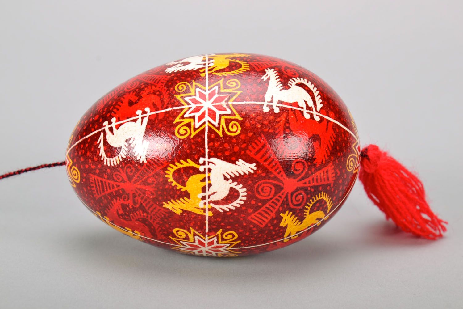 Huevo pintado de ganso para Pascua foto 3