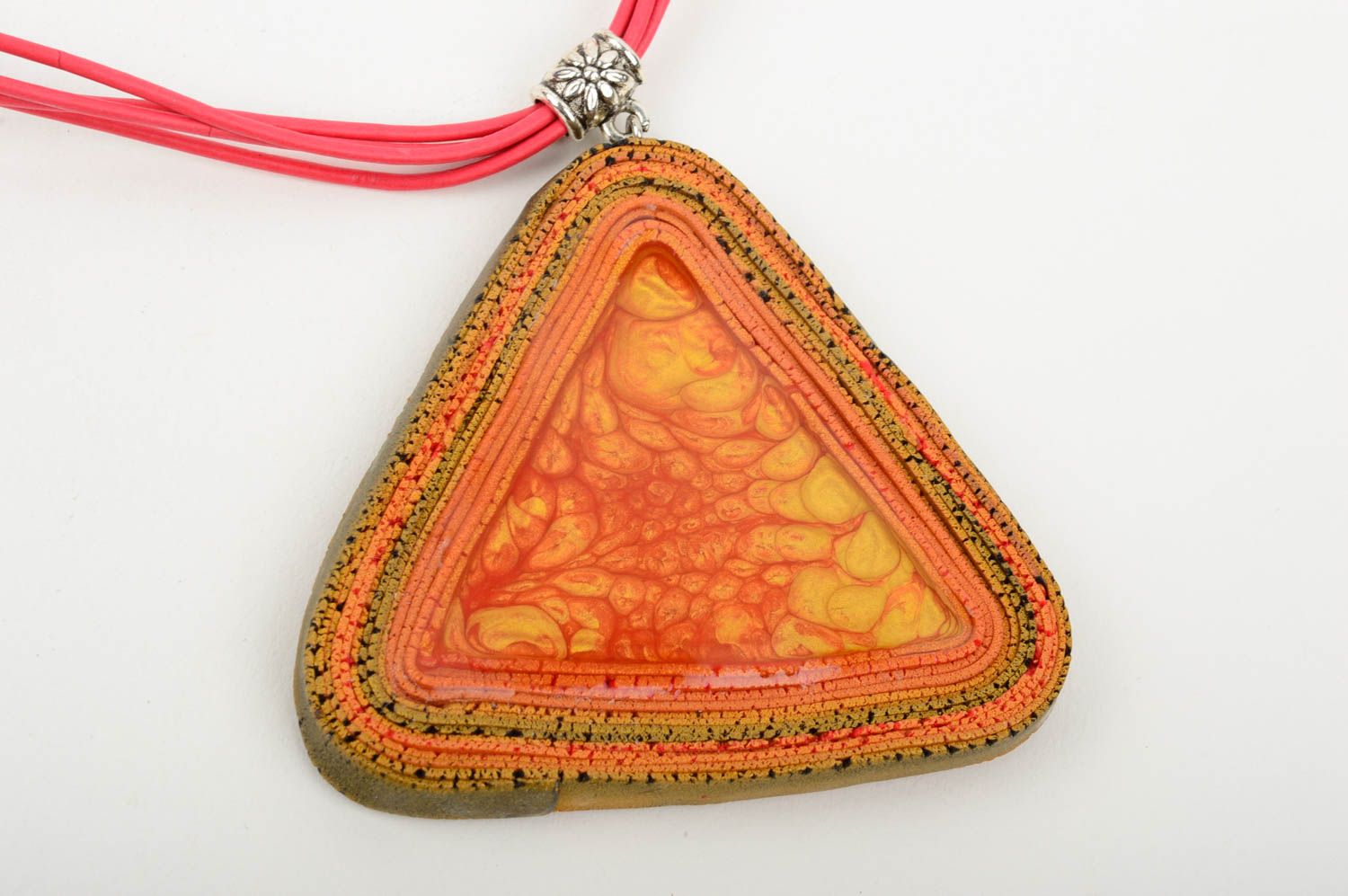 Украшение ручной работы кулон из полимерной глины оранжевая подвеска из пластики фото 3