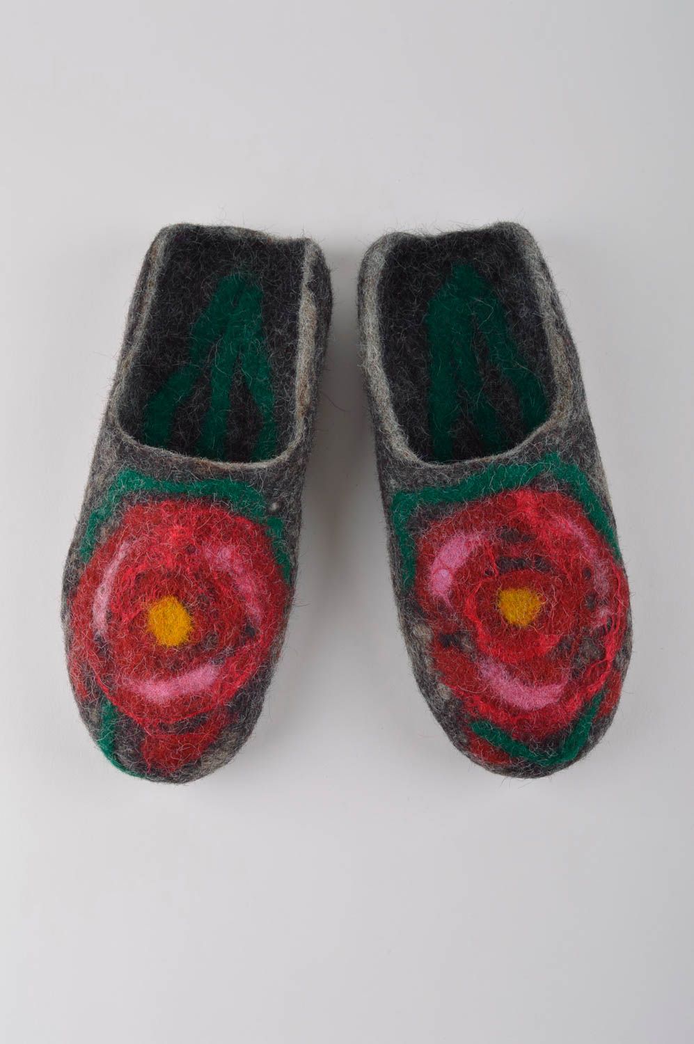 Handmade designer stylish slippers soft warm home shoes female slippers photo 4