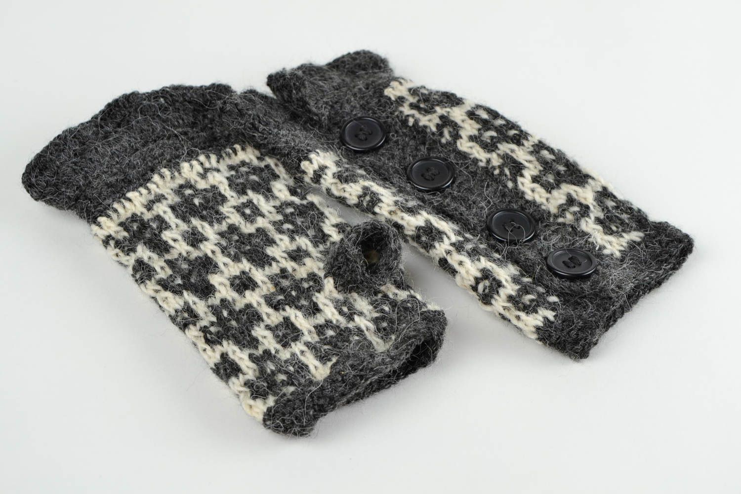Beautiful handmade crochet mittens wool mittens knitted mittens winter outfit photo 3