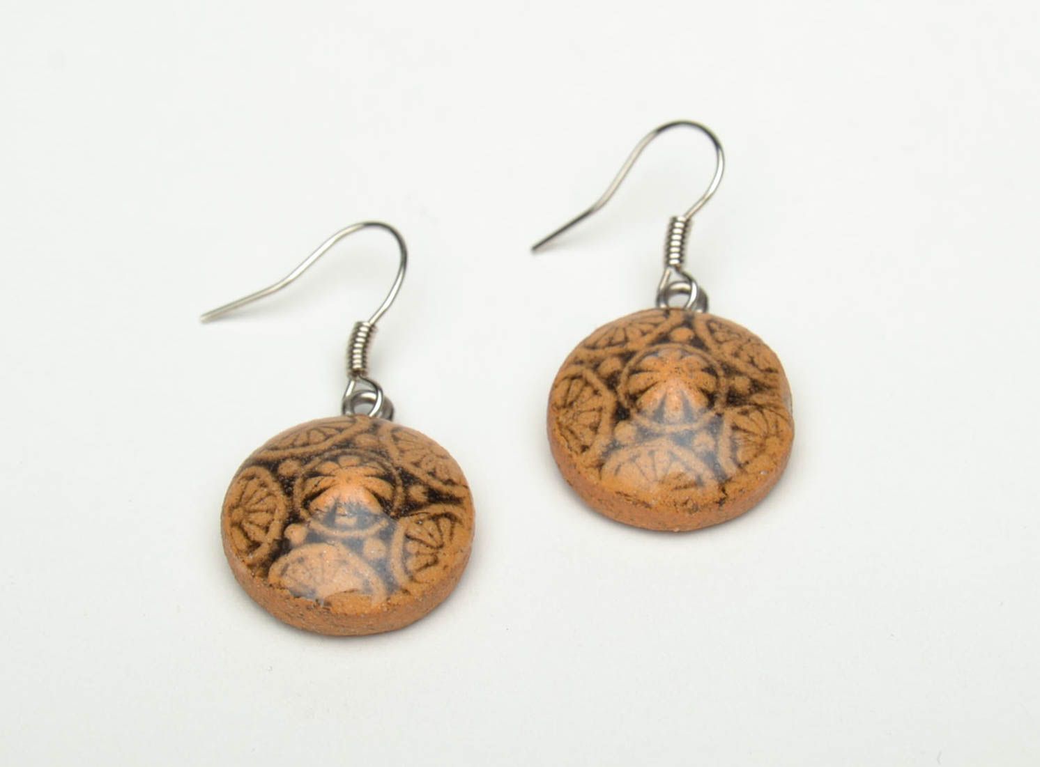 Round clay earrings painted with color enamels in ethnic style photo 2