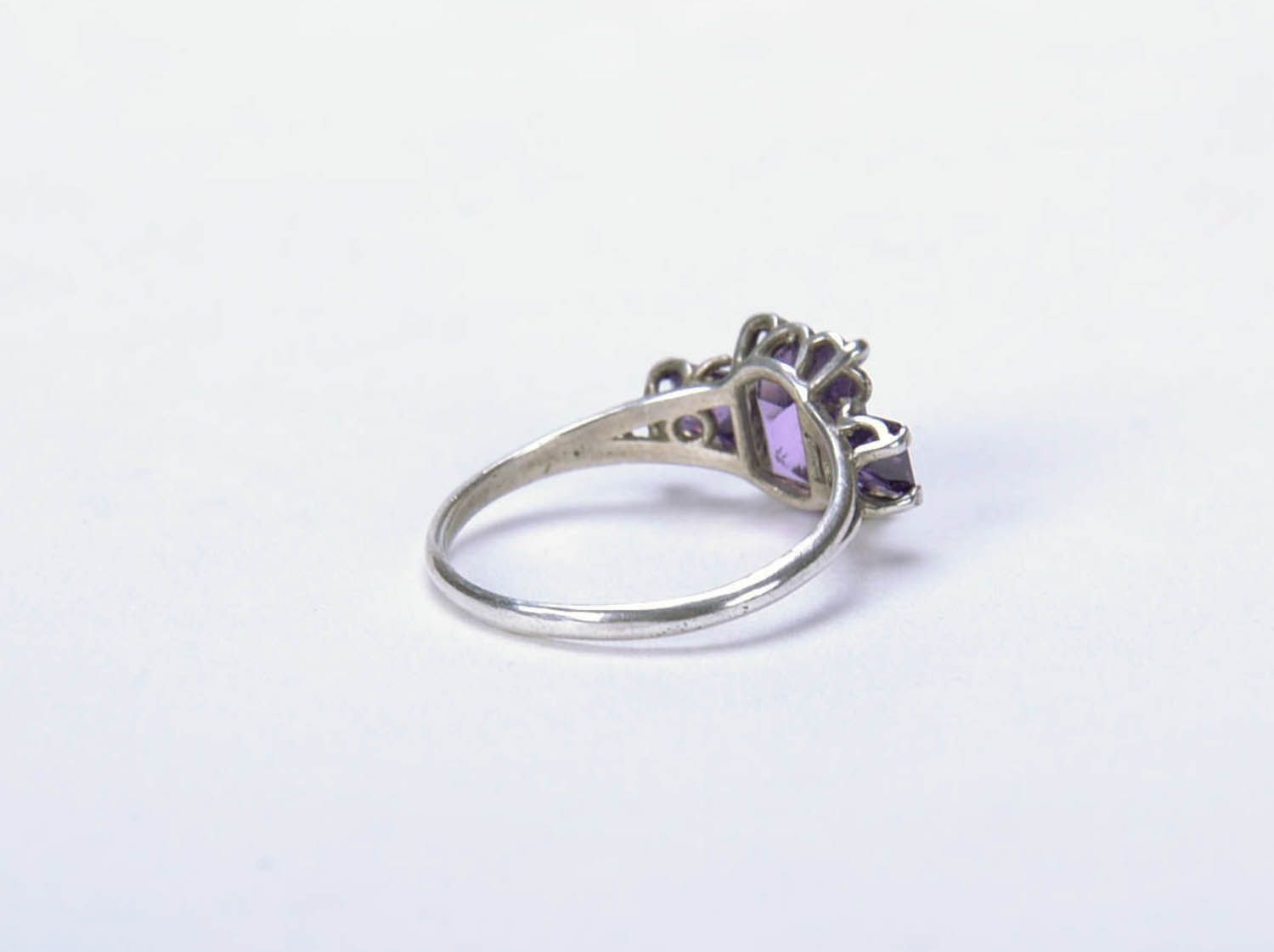 Нежное женское кольцо фото 2