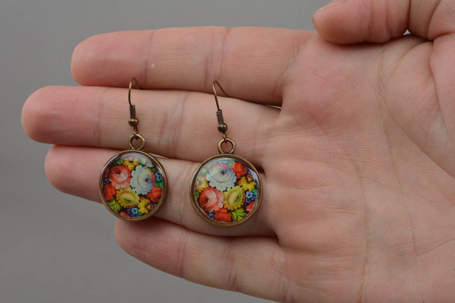 Unusual handmade designer decoupage round earrings with flower drawing photo 4
