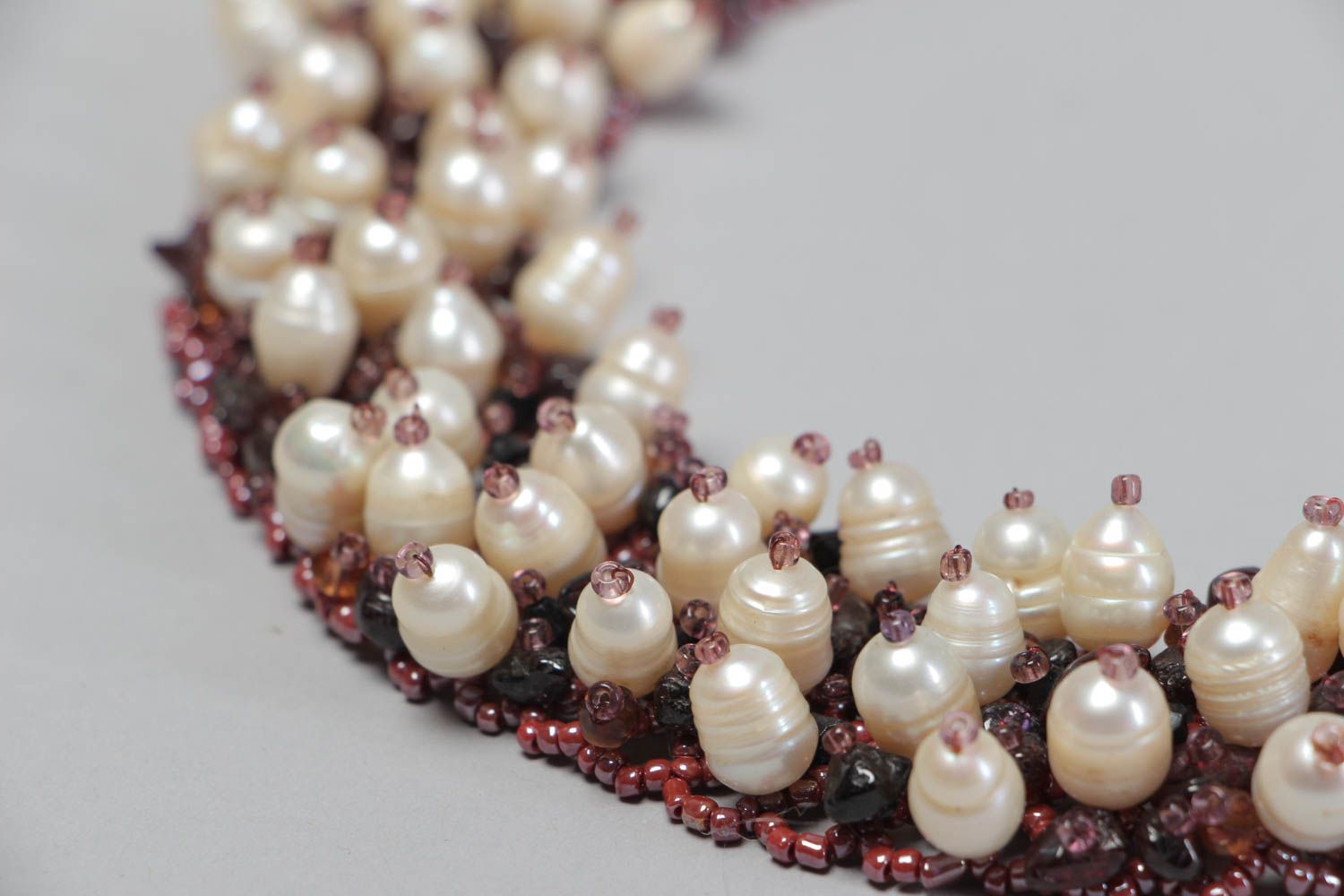 Collier fantaisie col en perles Bijoux fait main avec grenat Cadeau femme photo 4