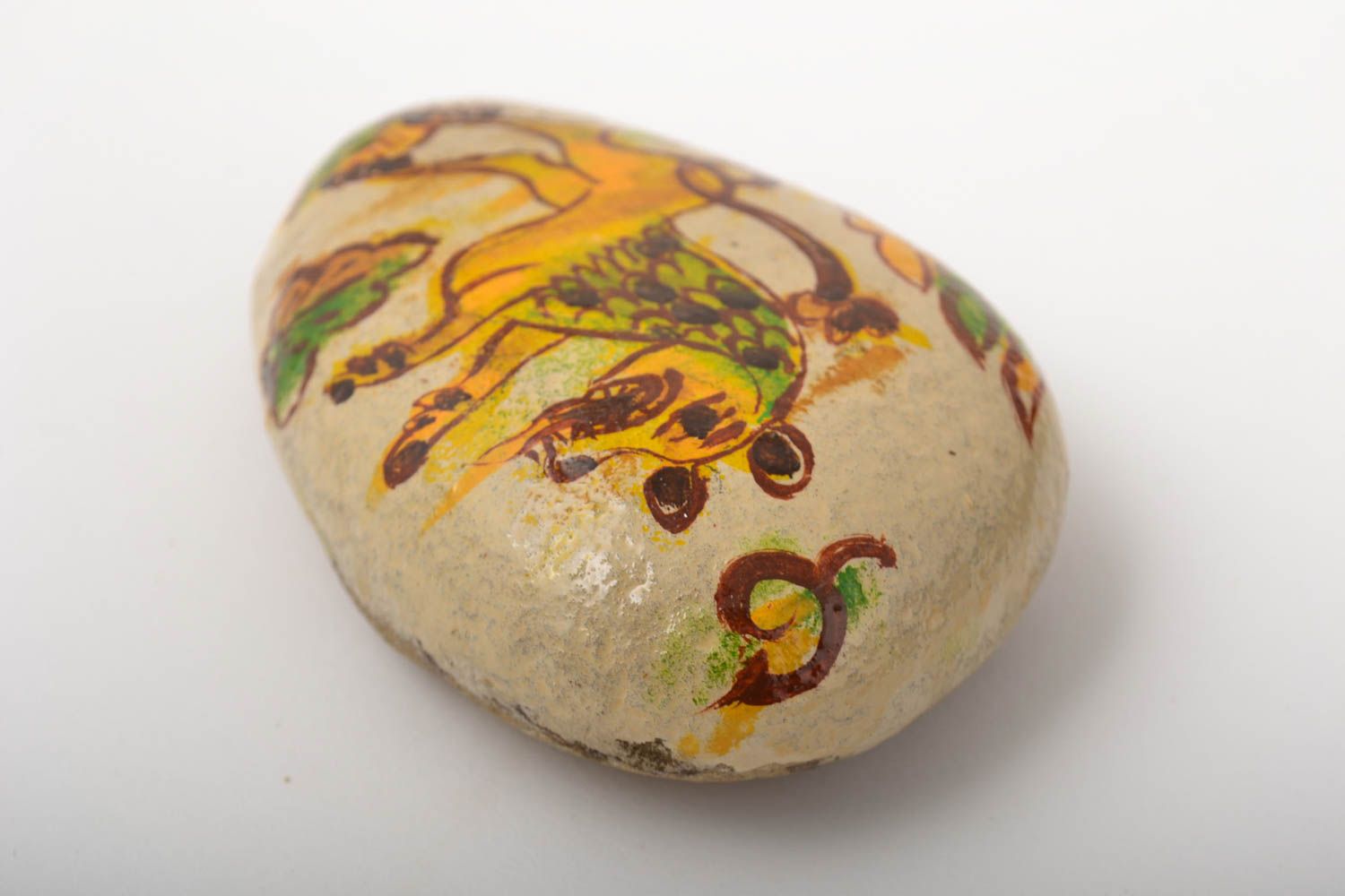 Раскрашенный камень ручной работы декор для дома лев морской камень стильный фото 4
