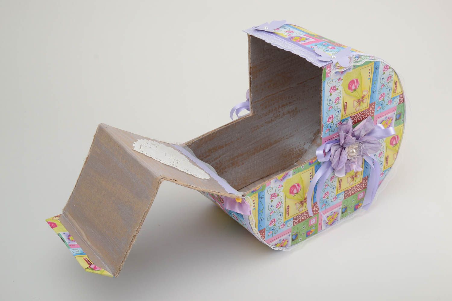 Картонная коробка для подарка новорожденному ручной работы авторская Коляска фото 3
