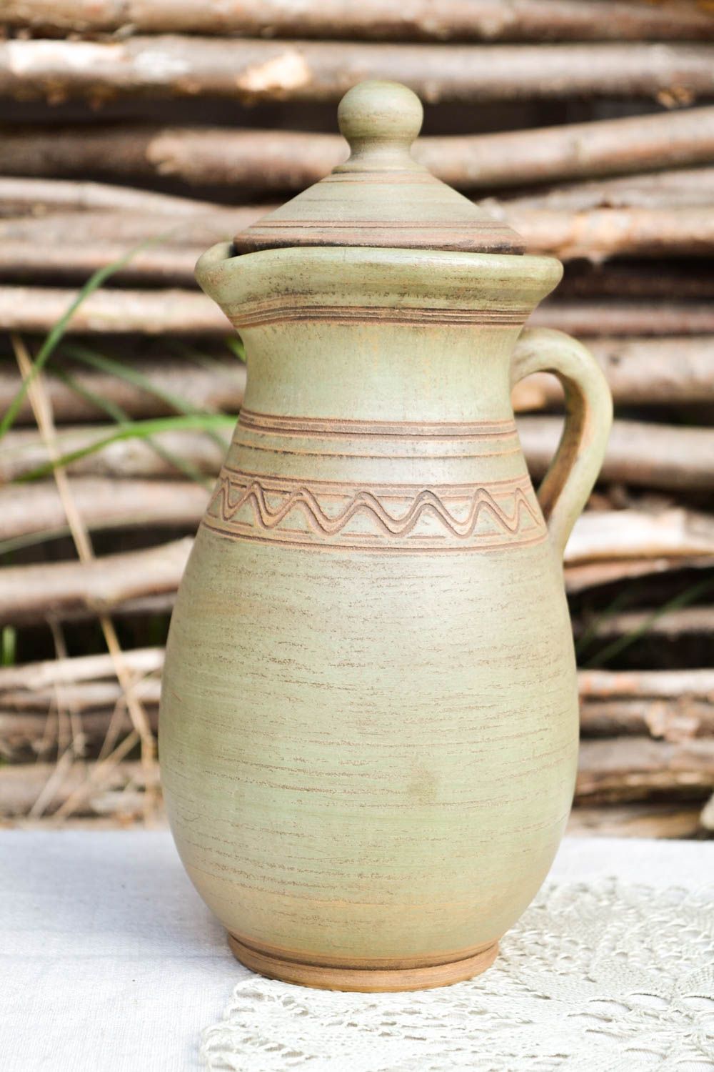 Глиняный кувшин ручной работы посуда из керамики авторская емкость для питья 2 л фото 1