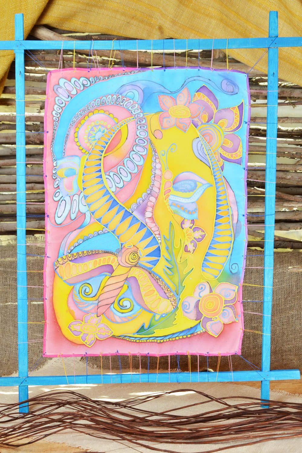 Handgemachtes buntes Stoff Wandbild in Batik Technik im Holzrahmen für Dekor foto 1