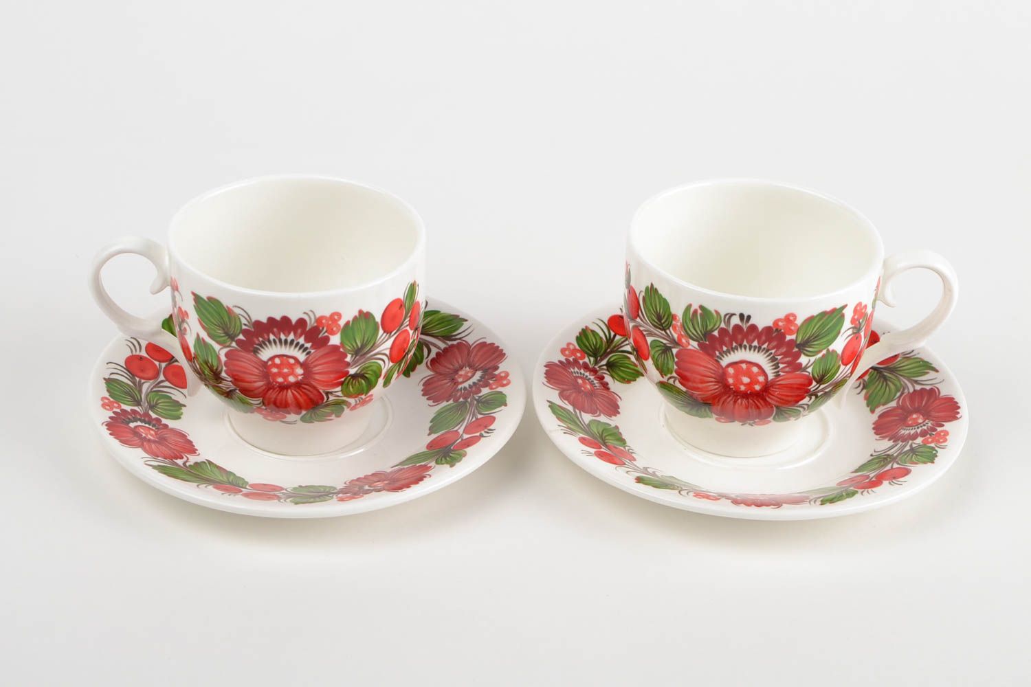 Set of 2 two ceramic porcelain white tea or coffee cups in bright floral Russian-style  photo 5
