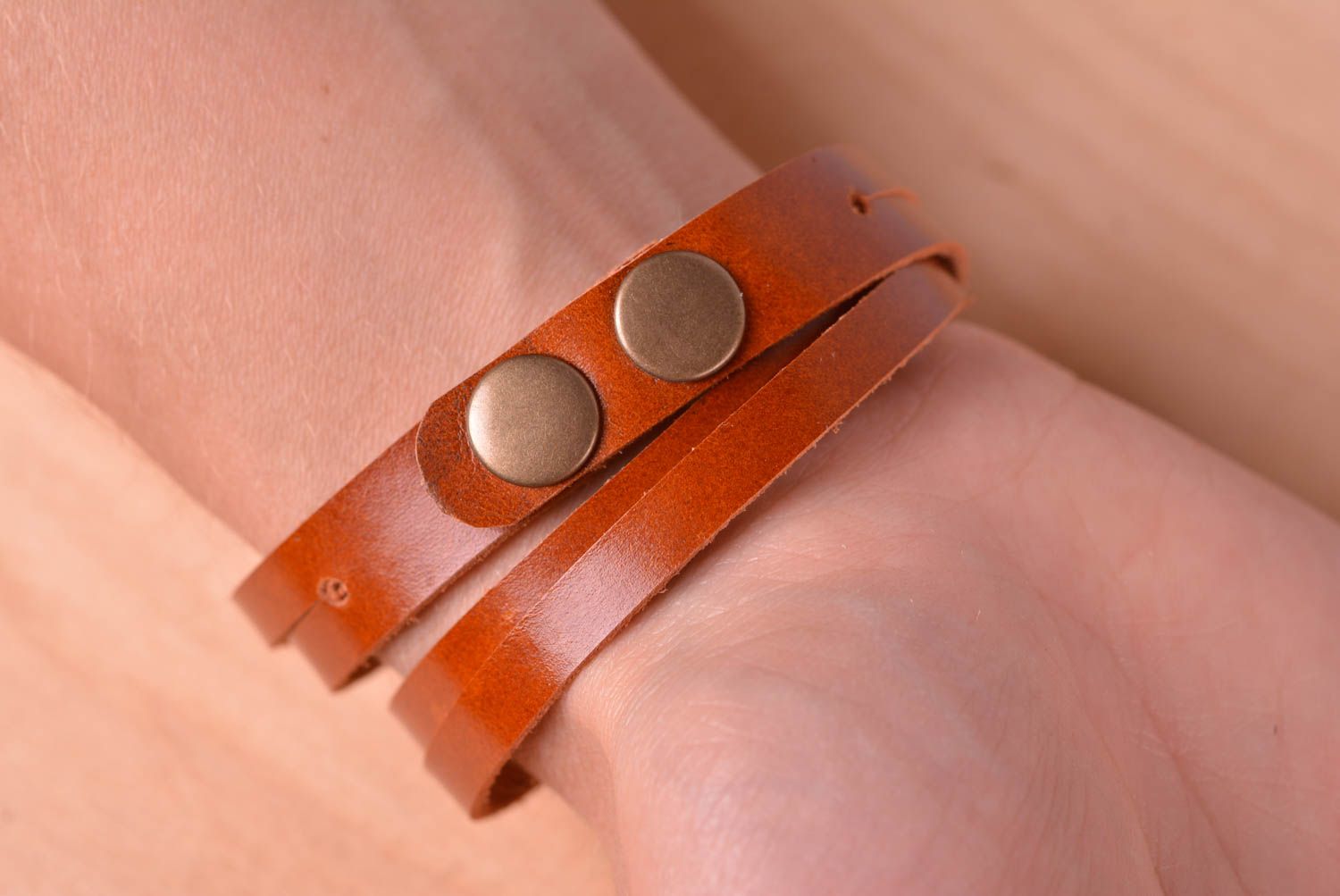 Bracelet cuir Bijou fait main Accessoire femme avec boutons-pression en métal photo 5