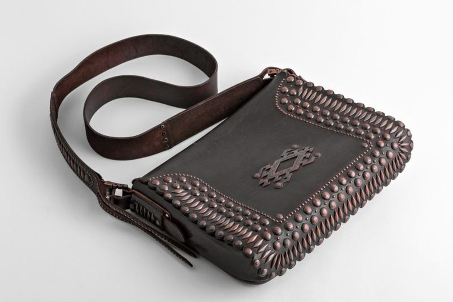 Handmade designer's leather bag photo 3