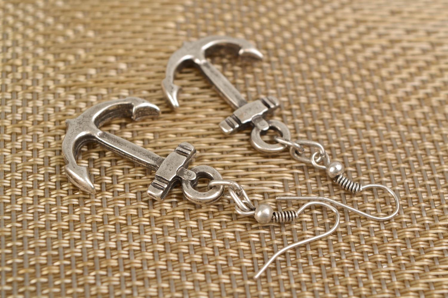 Interesting metal earrings anchors photo 1