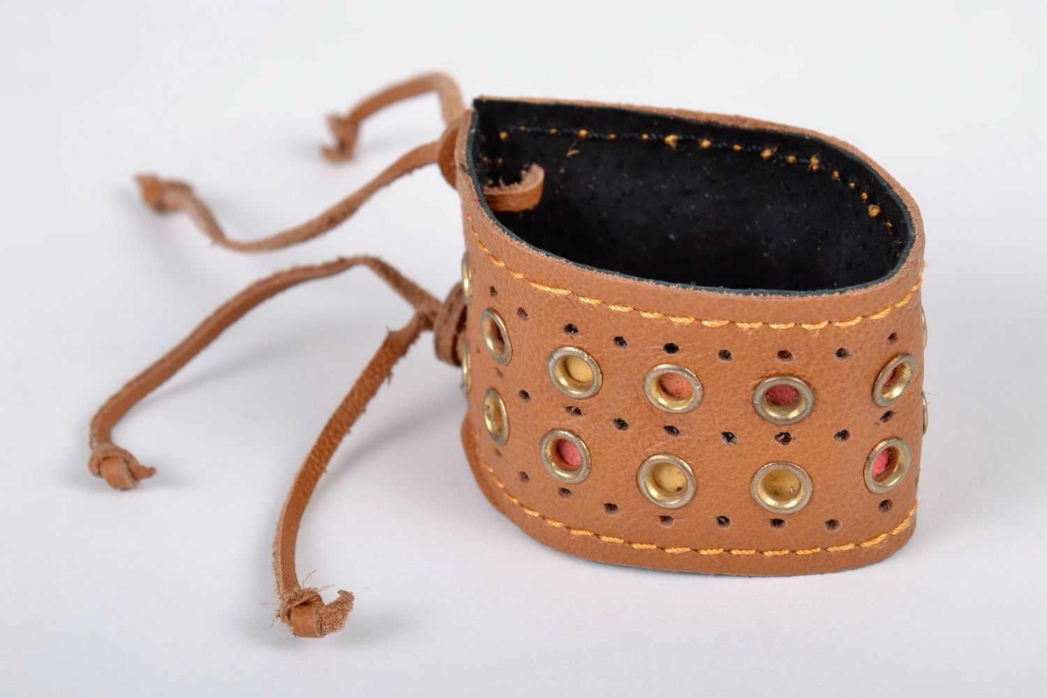 Brown leather bracelet with rivets photo 2